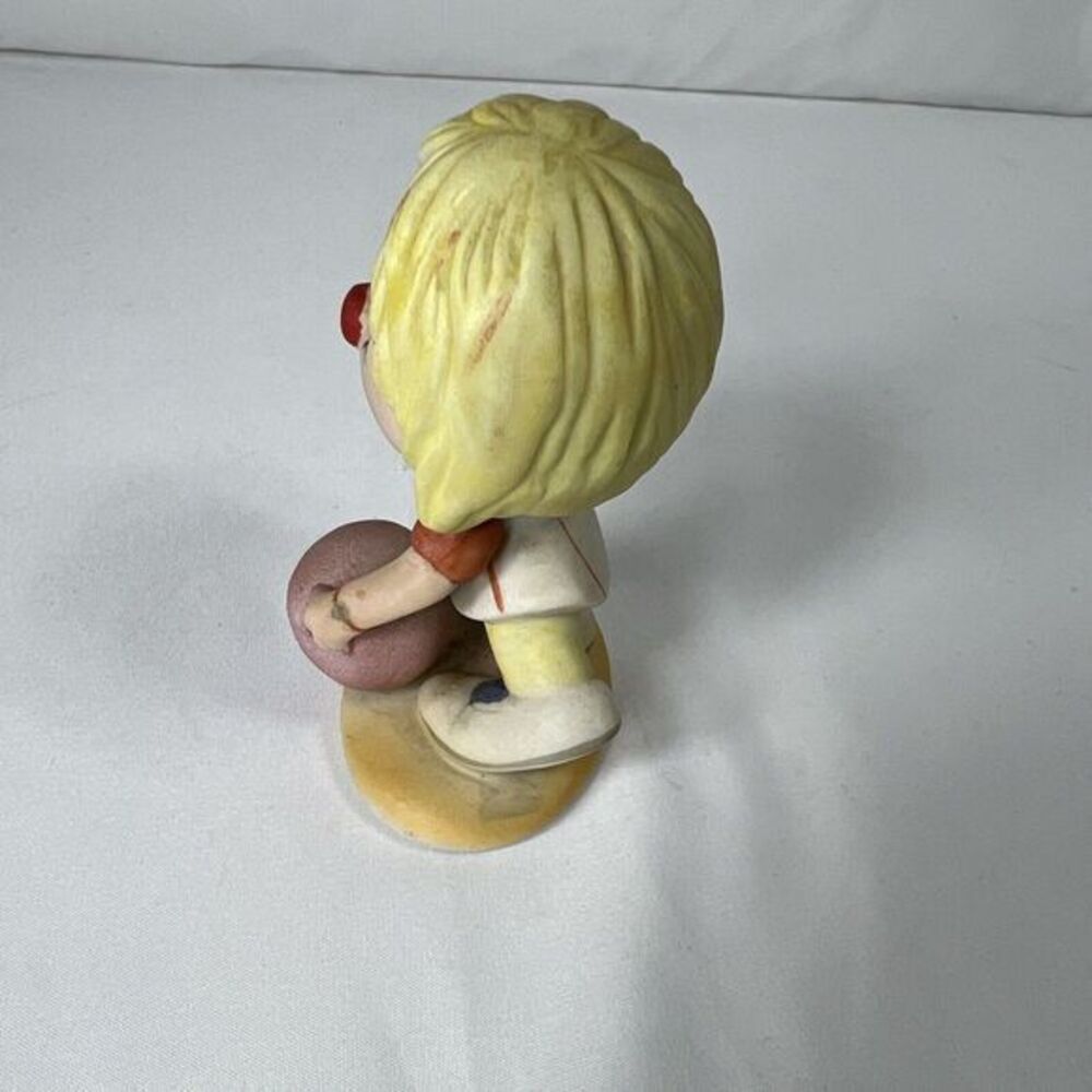 Vintage Ceramic basketball, Clown Figurine Collectible - Picture 7 of 13